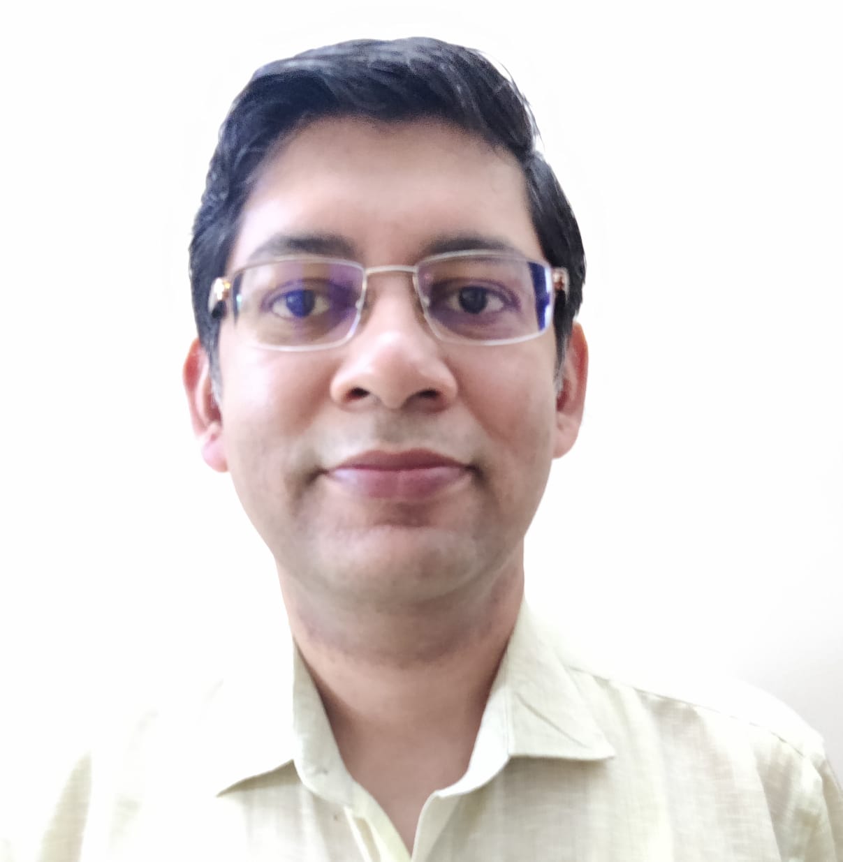 Mr. Roopesh Goyal